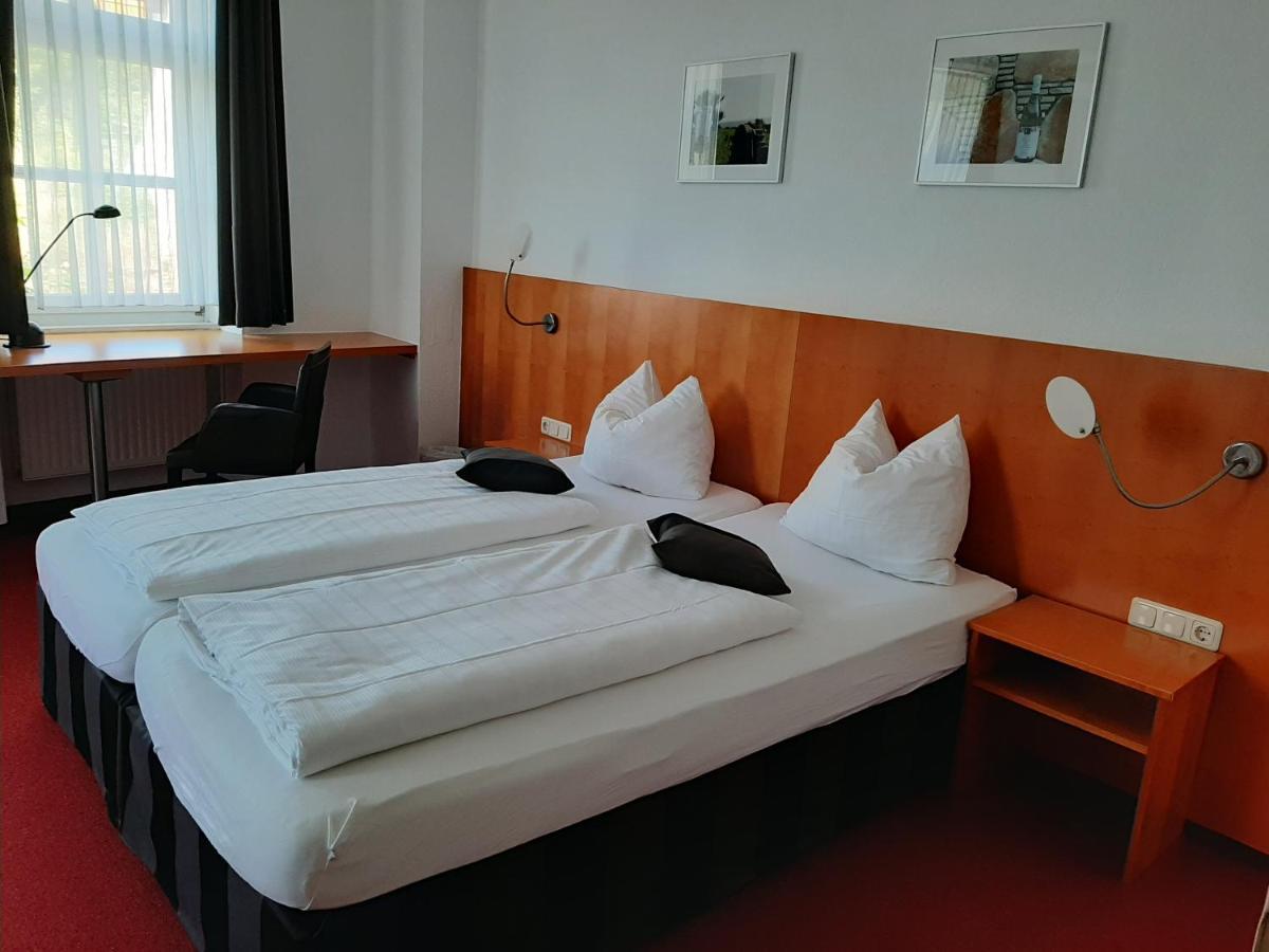 Sleep & Go! Self Service Rooms With Community Kitchen Nittel Exterior foto